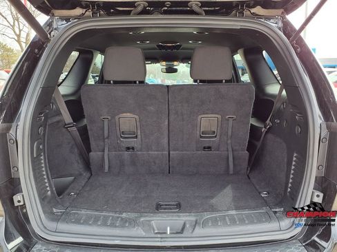Used 2025 Dodge Durango GT AWD/4WD image 12