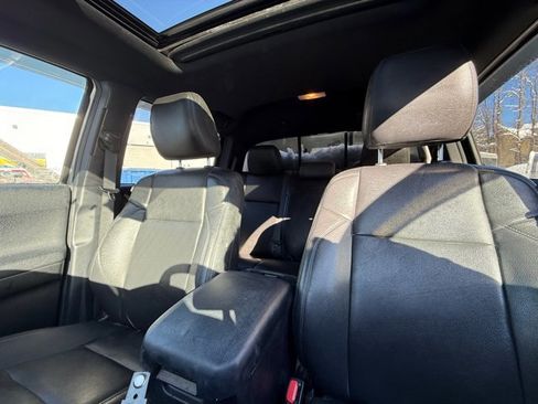 Used 2017 Toyota Tacoma TRD Off-Road image 31