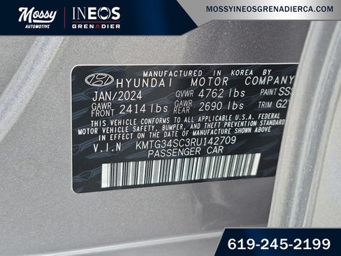 Used 2024 Genesis G70 2.5T RWD image 24