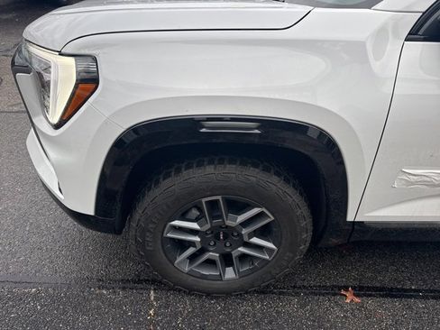 New 2026 GMC Terrain AT4 w/ Convenience Package III image 4