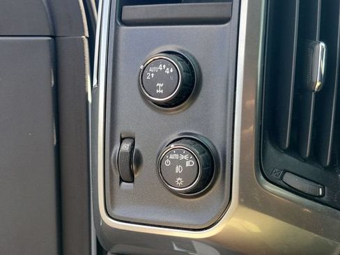 Used 2017 Chevrolet Silverado 1500 LT w/ All Star Edition AWD/4WD image 32