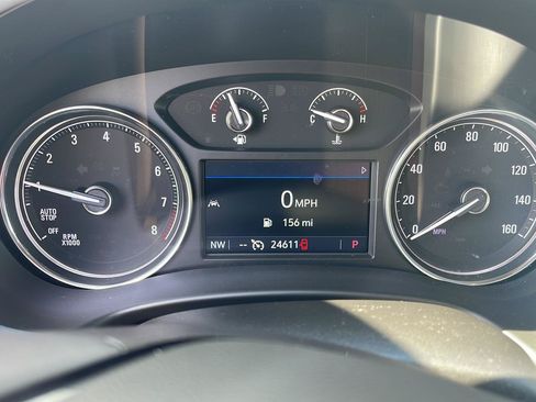 Used 2024 Buick Enclave Essence FWD image 13