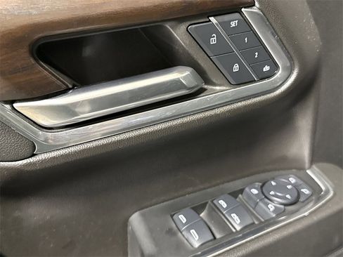 Used 2024 GMC Sierra 1500 SLT image 21
