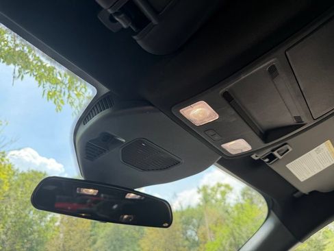 Used 2023 Ford Escape ST-Line w/ Tech Pack #1 FWD image 28