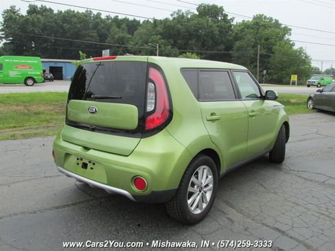 Used 2018 Kia Soul + FWD image 6