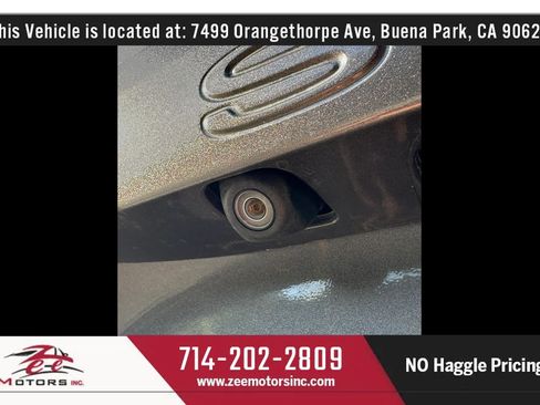 Used 2015 Toyota Sienna LE FWD image 58