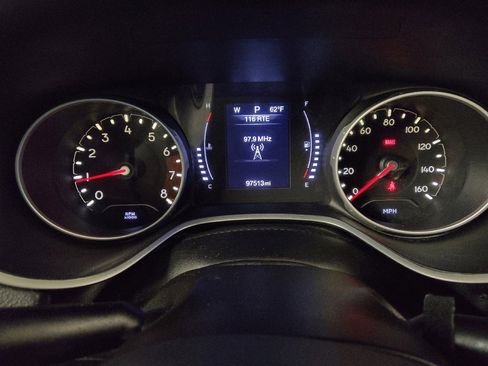 Used 2019 Jeep Compass Latitude w/ Cold Weather Group AWD/4WD image 23
