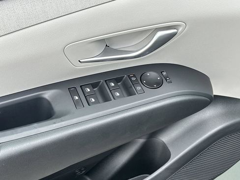 New 2025 Hyundai Tucson SEL image 17