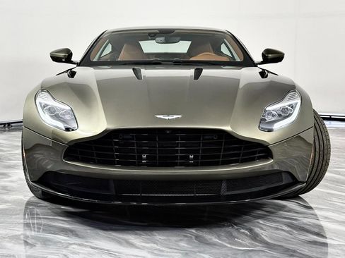 Used 2018 Aston Martin DB11 V12 RWD image 7