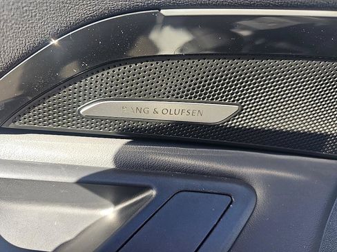 Used 2025 Audi Q5 Premium Plus w/ Premium Plus image 12