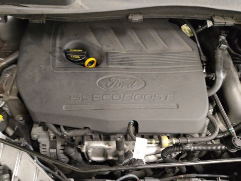 Used 2018 Ford Escape SE FWD image 30