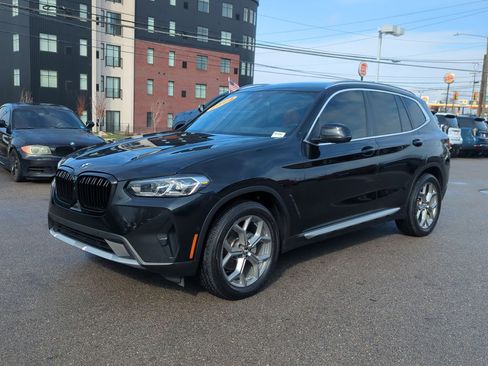 Used 2024 BMW X3 sDrive30i w/ Premium Package image 4