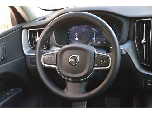 Certified 2023 Volvo XC60 B5 Core w/ Climate Package image 18