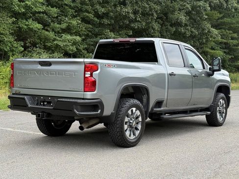 Used 2024 Chevrolet Silverado 2500 Custom w/ Custom Value Package AWD/4WD image 4