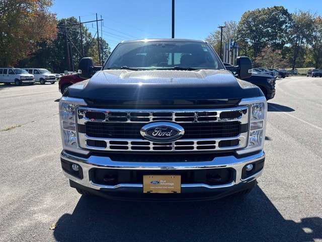 Certified 2025 Ford F250 XLT AWD/4WD image 3