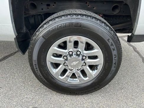 Used 2019 Chevrolet Silverado 2500 LT image 15