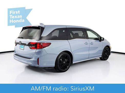 Used 2025 Honda Odyssey Sport-L image 8