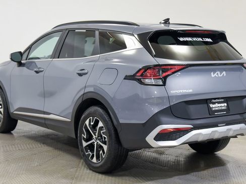 Used 2025 Kia Sportage EX w/ Premium Package image 9