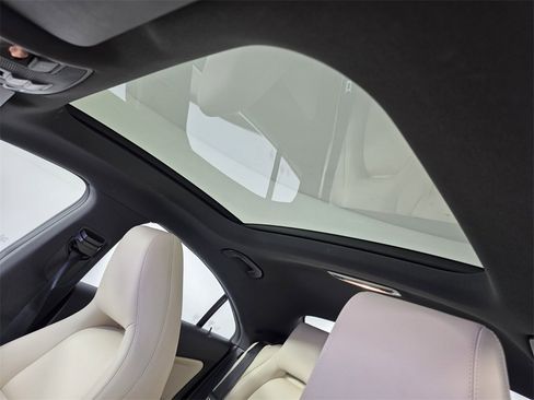 Used 2019 Mercedes-Benz CLA 250 4MATIC image 12