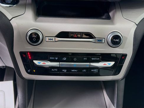 Used 2023 Ford Explorer XLT w/ Equipment Group 202A image 19