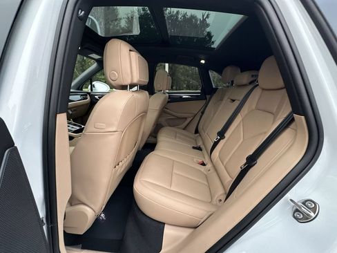 Certified 2026 Porsche Macan AWD/4WD image 19
