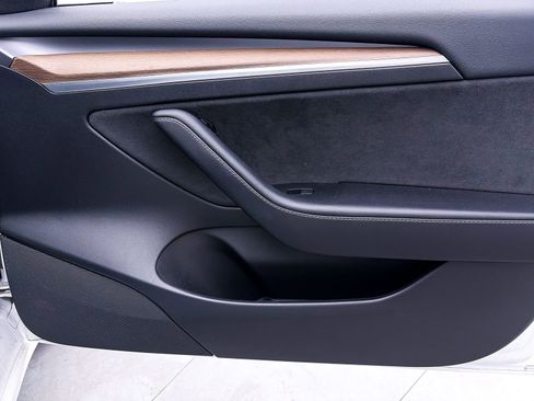 Used 2023 Tesla Model 3 Standard Range RWD image 40