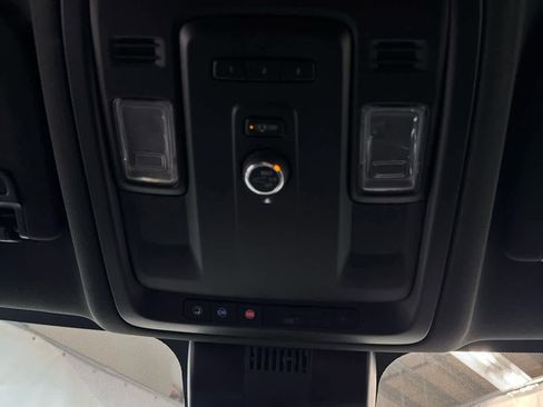 Certified 2023 Chevrolet Suburban LT image 21