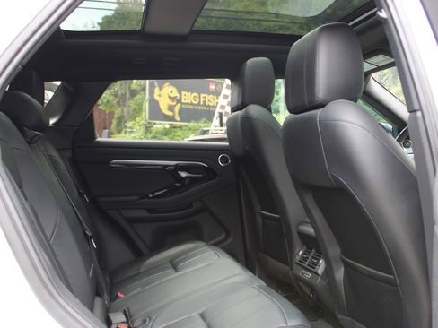 Used 2020 Land Rover Range Rover Evoque S AWD/4WD image 40