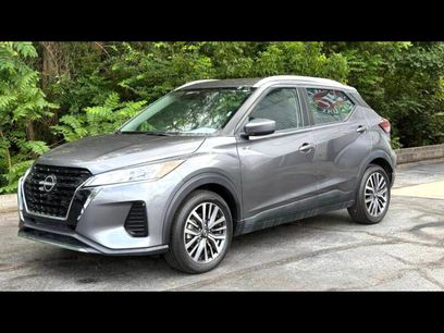 Used 2022 Nissan Kicks SV