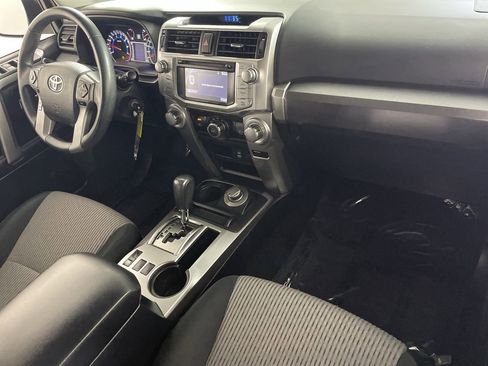 Used 2017 Toyota 4Runner SR5 image 26