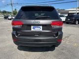 Used 2019 Jeep Grand Cherokee Laredo image 6