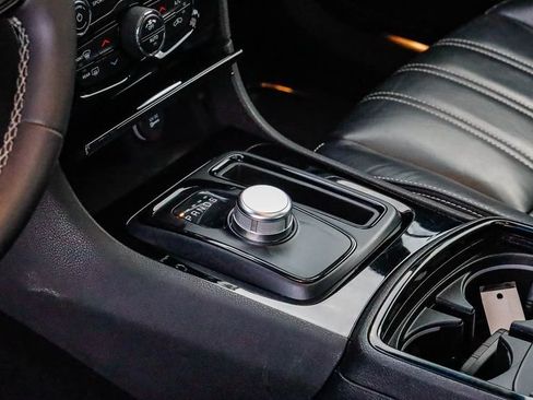 Used 2023 Chrysler 300 S image 21