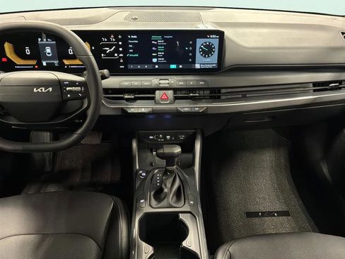 New 2026 Kia K4 EX FWD image 17