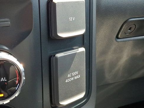 Used 2025 Ford F150 Lariat AWD/4WD image 29