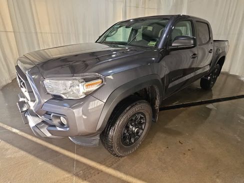 Certified 2023 Toyota Tacoma SR5 image 1