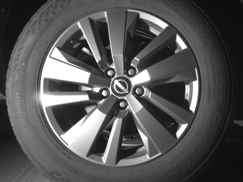 Used 2024 Nissan Pathfinder S FWD image 15