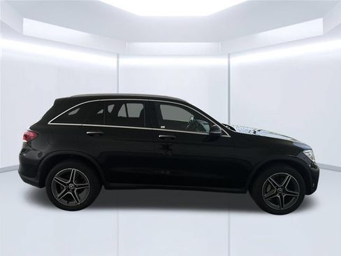 Used 2022 Mercedes-Benz GLC 300 4MATIC image 4