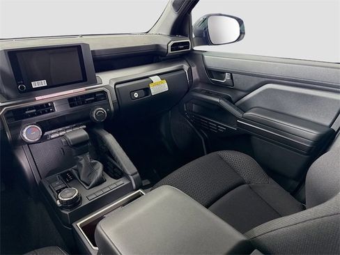 Certified 2025 Toyota 4Runner SR5 image 21