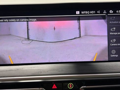 Used 2025 BMW X4 M40i AWD/4WD image 25
