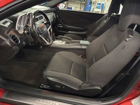 Used 2015 Chevrolet Camaro LT RWD image 12