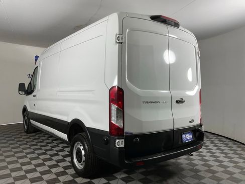 Used 2024 Ford Transit 250 148 Medium Roof RWD image 5