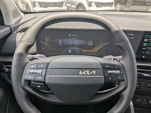 New 2026 Kia Sportage EX FWD image 31