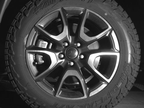 Used 2025 Jeep Compass Trailhawk AWD/4WD image 24