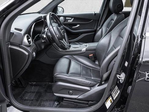 Used 2020 Mercedes-Benz GLC 300 4MATIC image 12