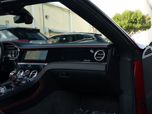 Used 2024 Bentley Continental GT Speed image 27