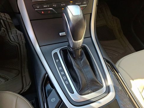 Used 2018 Ford Edge SEL w/ Equipment Group 201A FWD image 14