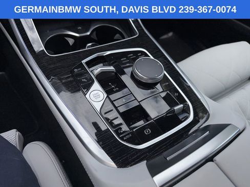 Certified 2024 BMW X7 xDrive40i w/ M Sport Package AWD/4WD image 18