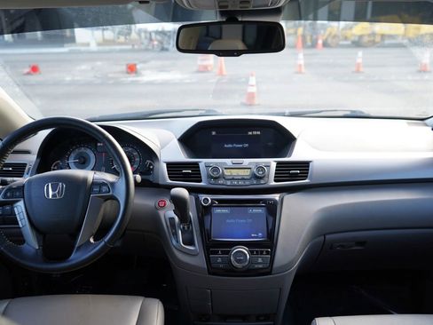 Used 2017 Honda Odyssey EX-L image 19