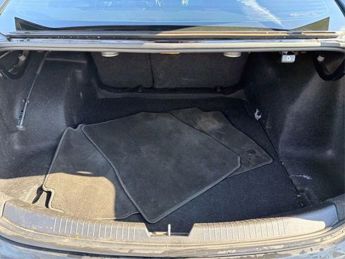 Used 2017 Chevrolet Malibu LT w/ Leather Package image 13