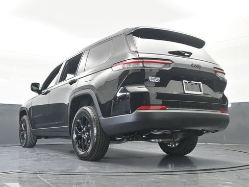 New 2025 Jeep Grand Cherokee L Altitude image 51